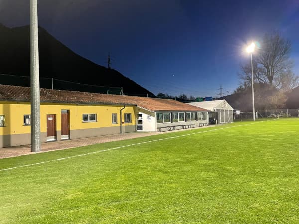 Campo da calcio - Vista laterale